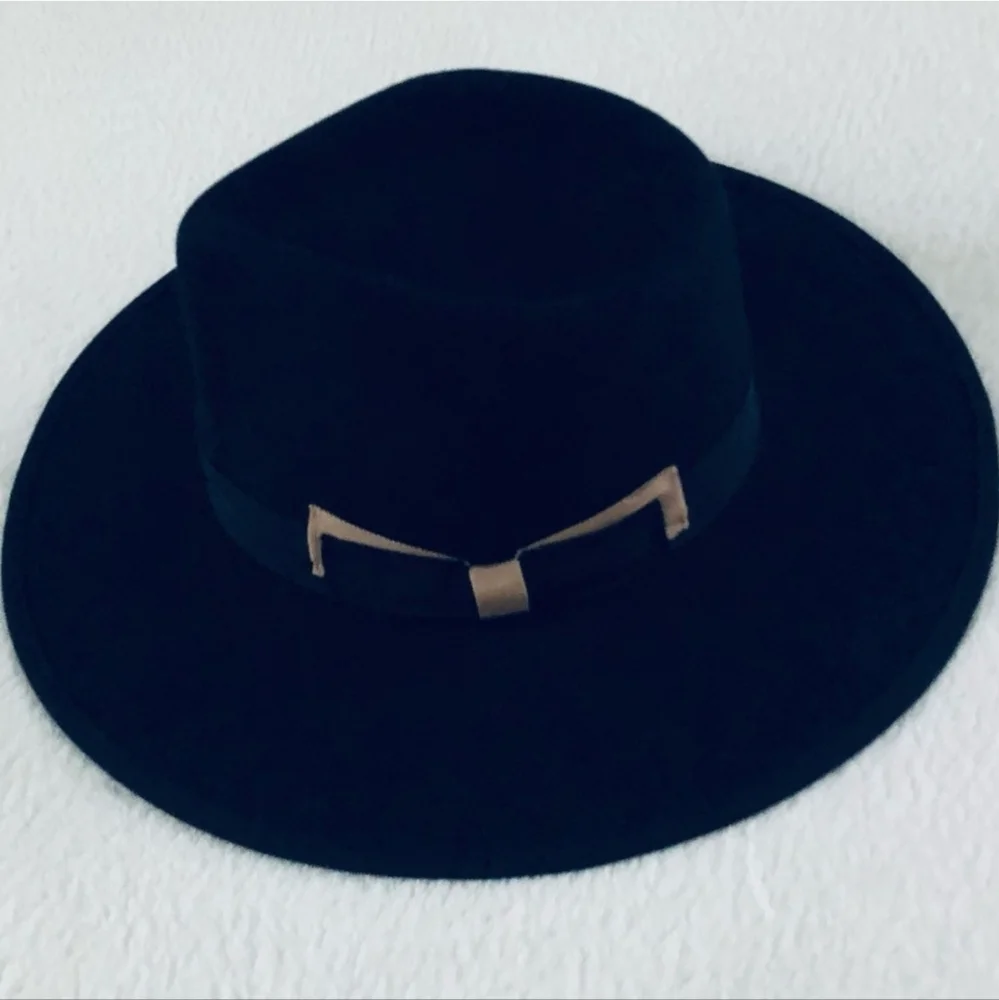 New!!! Btb Los Angeles✨️ Women's Black Wool Hat